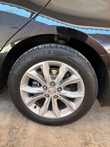 Chevrolet Malibu-5