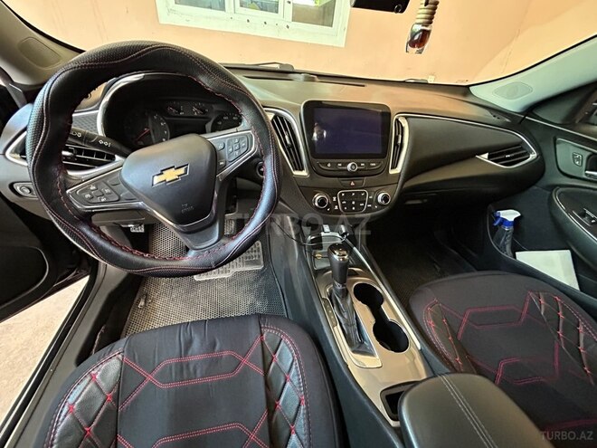 Chevrolet Malibu-8