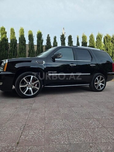 Cadillac Escalade-2