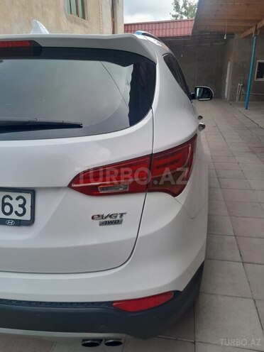 Hyundai Santa Fe-3