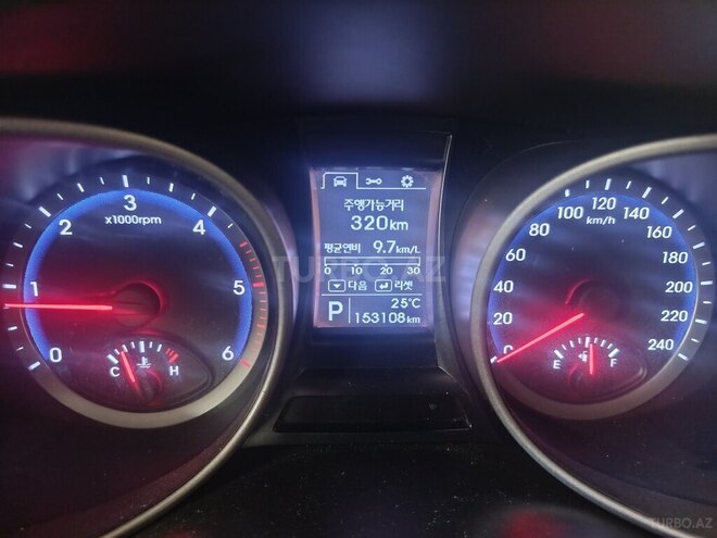 Hyundai Santa Fe-8