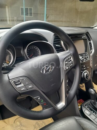 Hyundai Santa Fe-6