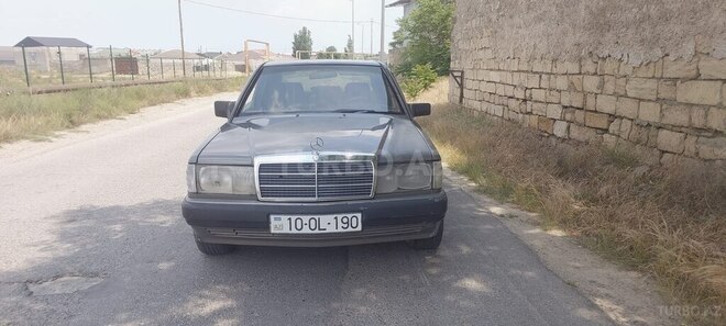 Mercedes 190-2