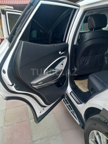 Hyundai Santa Fe-17