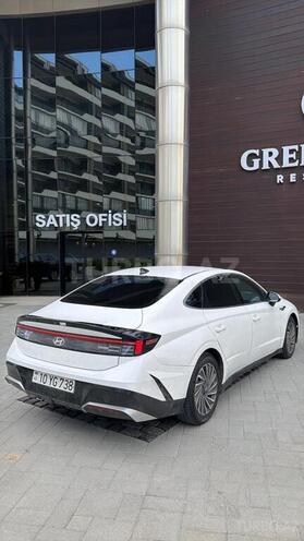 Hyundai Sonata-5