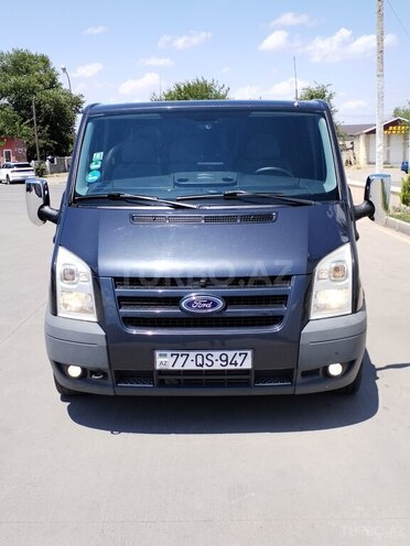 Ford Transit-1