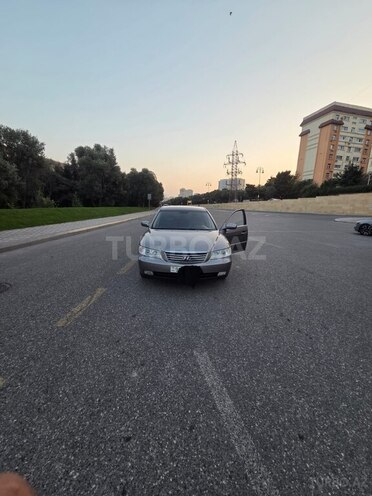 Hyundai Grandeur-1