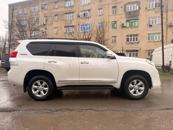 Toyota Land Cruiser Prado-8