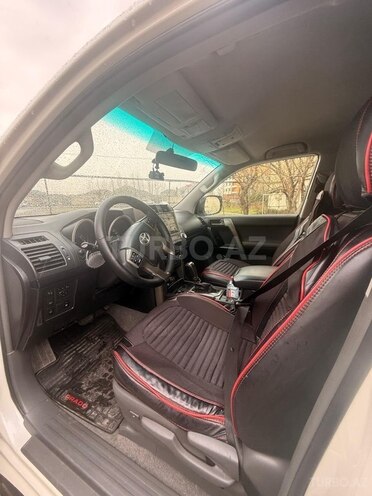 Toyota Land Cruiser Prado-10