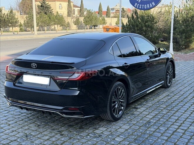 Toyota Camry-5