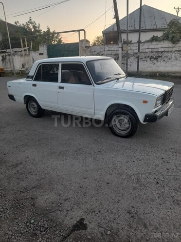 LADA (VAZ) 2107-2