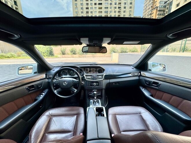 Mercedes E 250-9