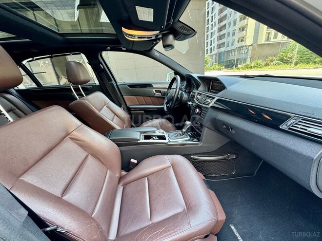 Mercedes E 250-12