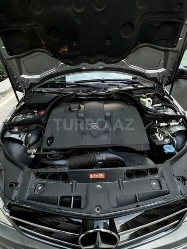 Mercedes C 220-12