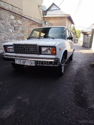 LADA (VAZ) 2107-1