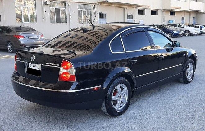 Volkswagen Passat-11
