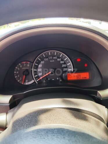 Nissan Micra-17