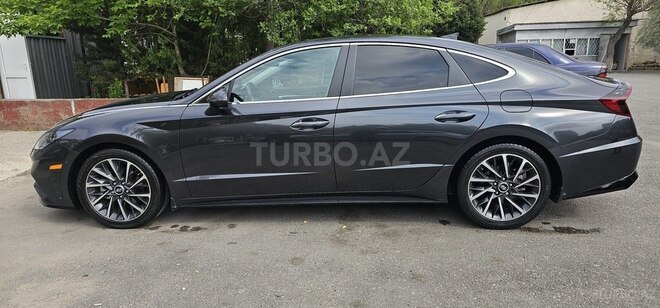 Hyundai Sonata-13