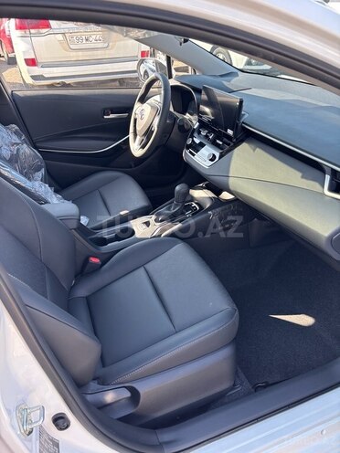 Toyota Corolla-6