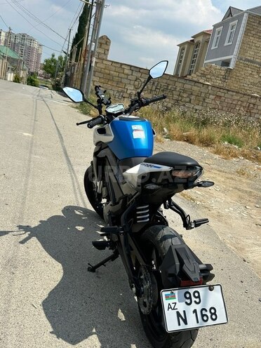 CFMOTO 250 NK-6