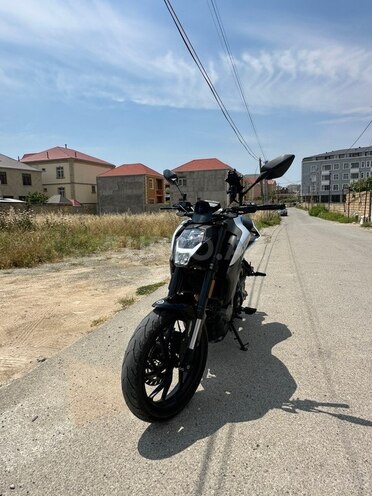 CFMOTO 250 NK-12