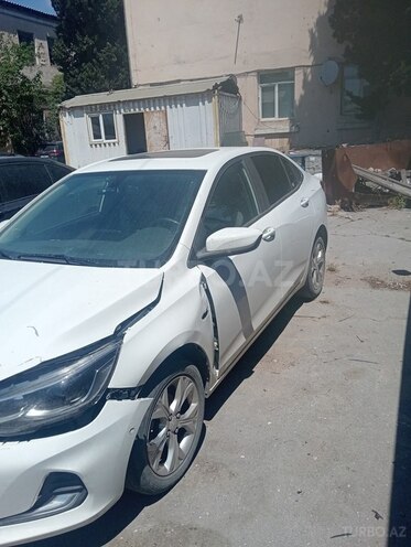 Chevrolet Onix-2