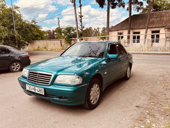Mercedes C 200-2