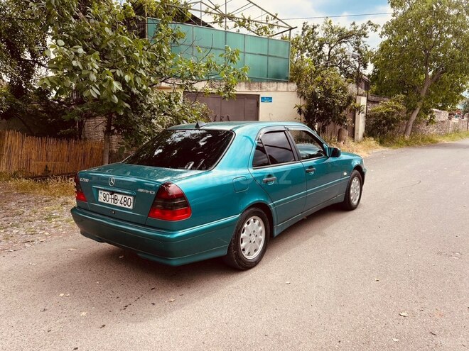 Mercedes C 200-4