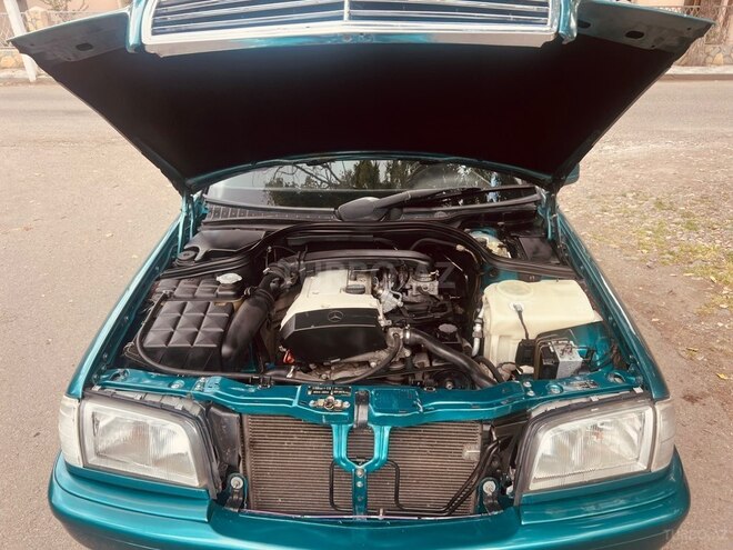 Mercedes C 200-12