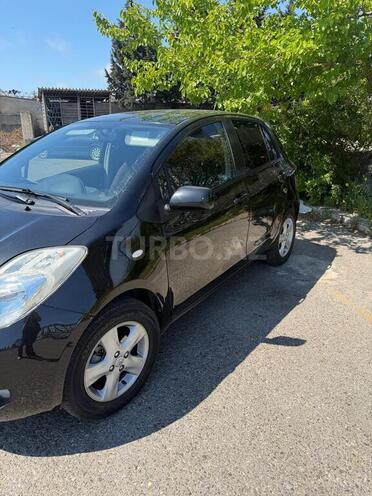 Toyota Yaris-3