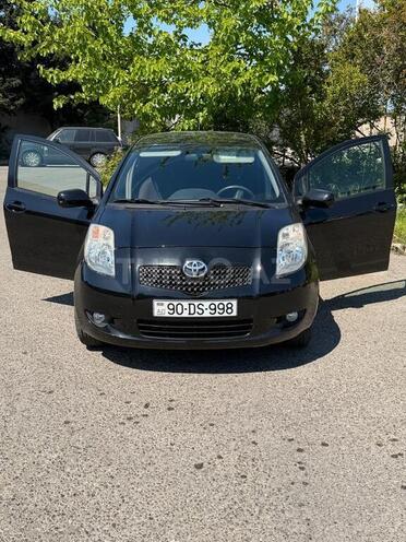 Toyota Yaris-12