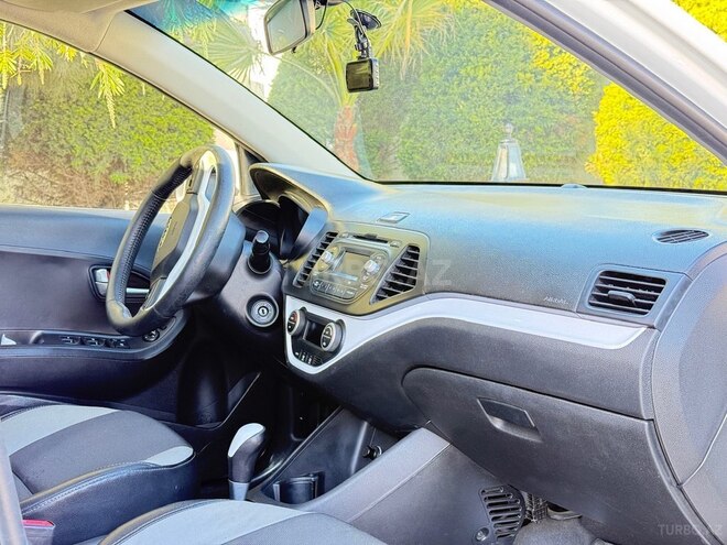 Kia Picanto-11