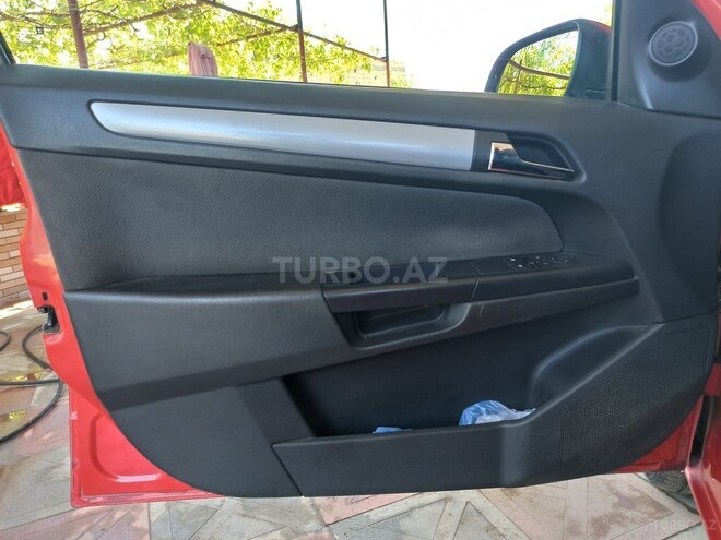 Opel Astra-11