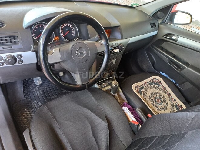 Opel Astra-12