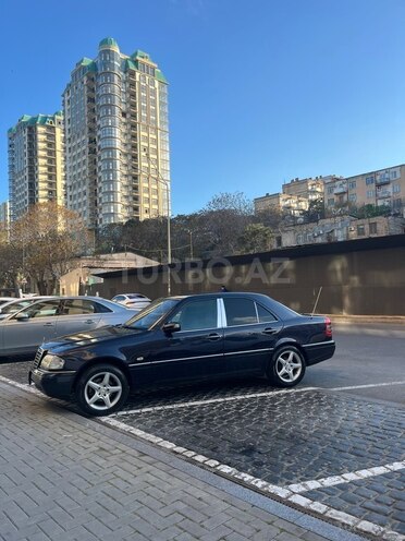Mercedes C 220-2