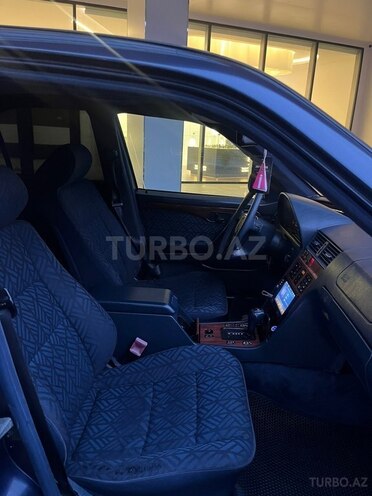 Mercedes C 220-12