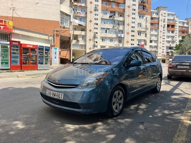Toyota Prius-5