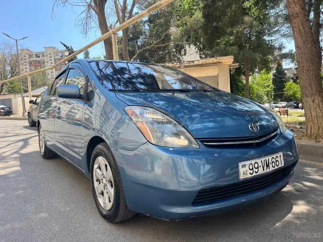 Toyota Prius-3