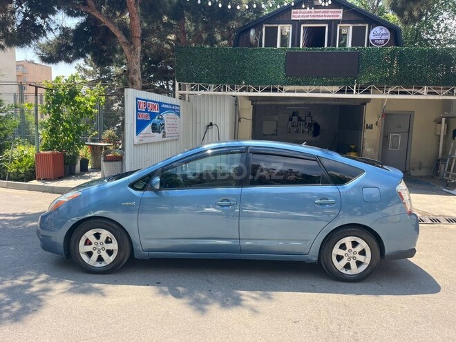 Toyota Prius-6