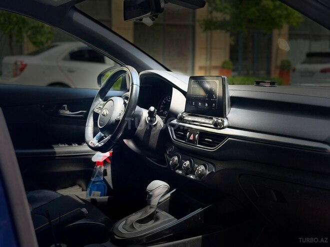 Kia Forte-14