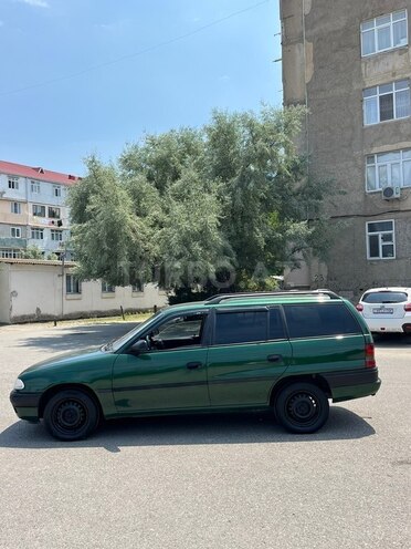 Opel Astra-4