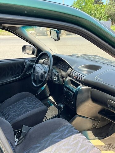 Opel Astra-7