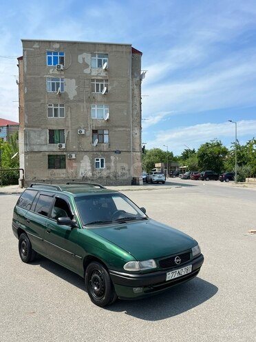 Opel Astra-2