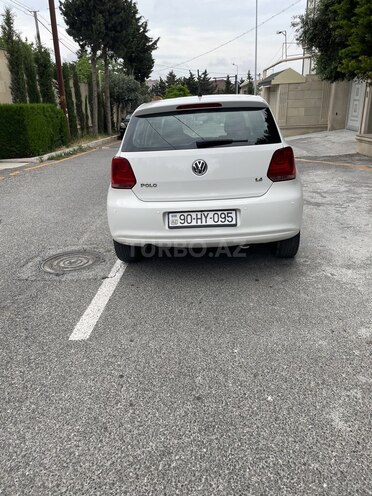 Volkswagen Polo-3