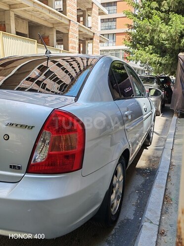 Hyundai Accent-3