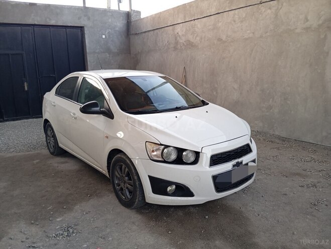 Chevrolet Aveo-7