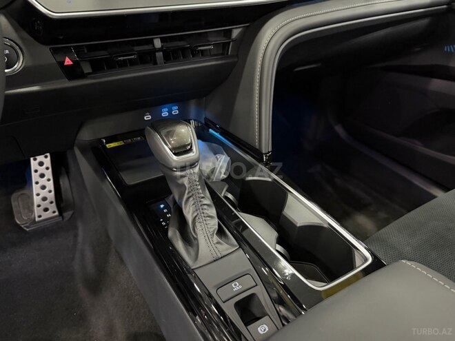 Toyota Camry-17