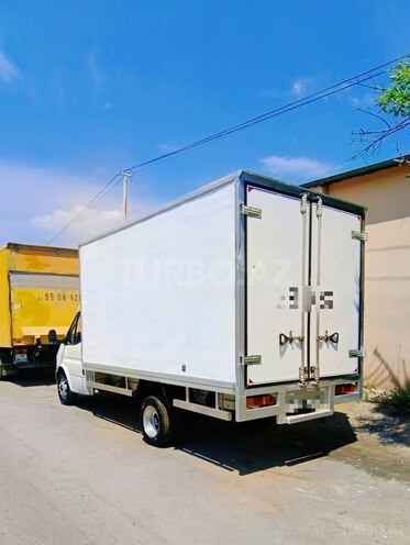 Ford Transit-6