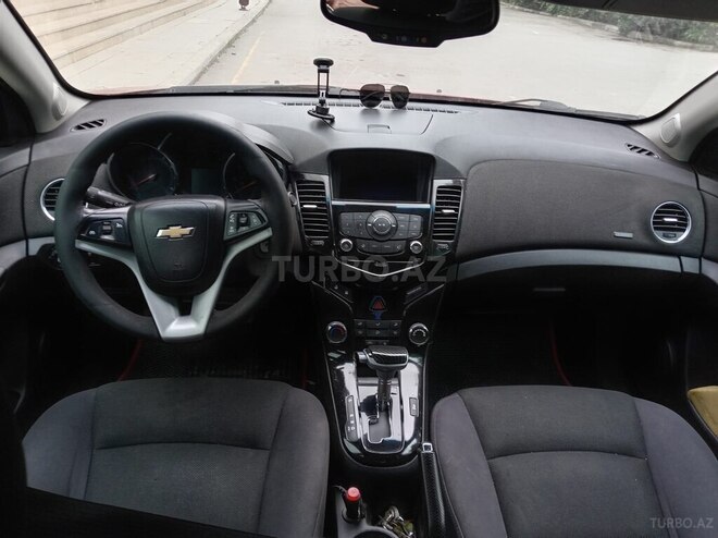 Chevrolet Cruze-8