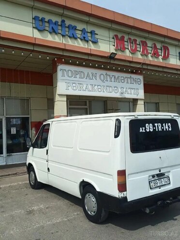 Ford Transit-2